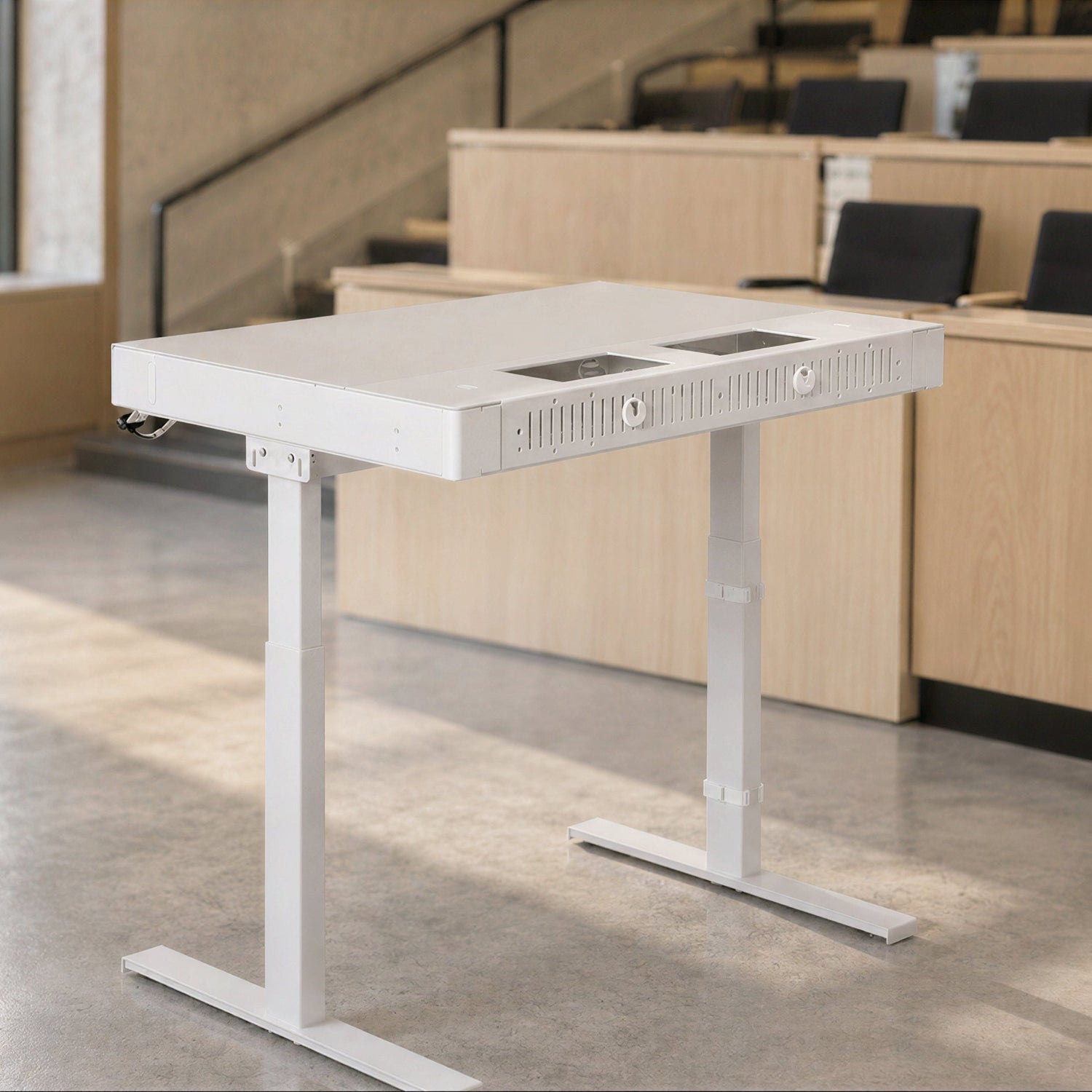 Heckler Lectern 4U