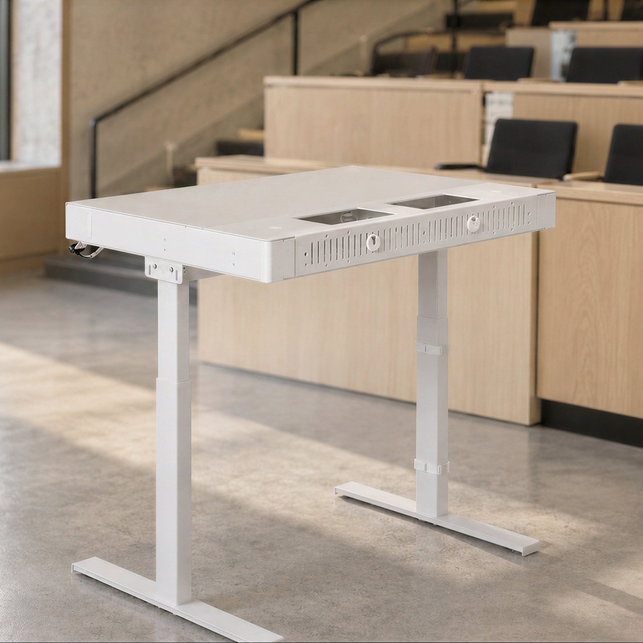Heckler Lectern 4U