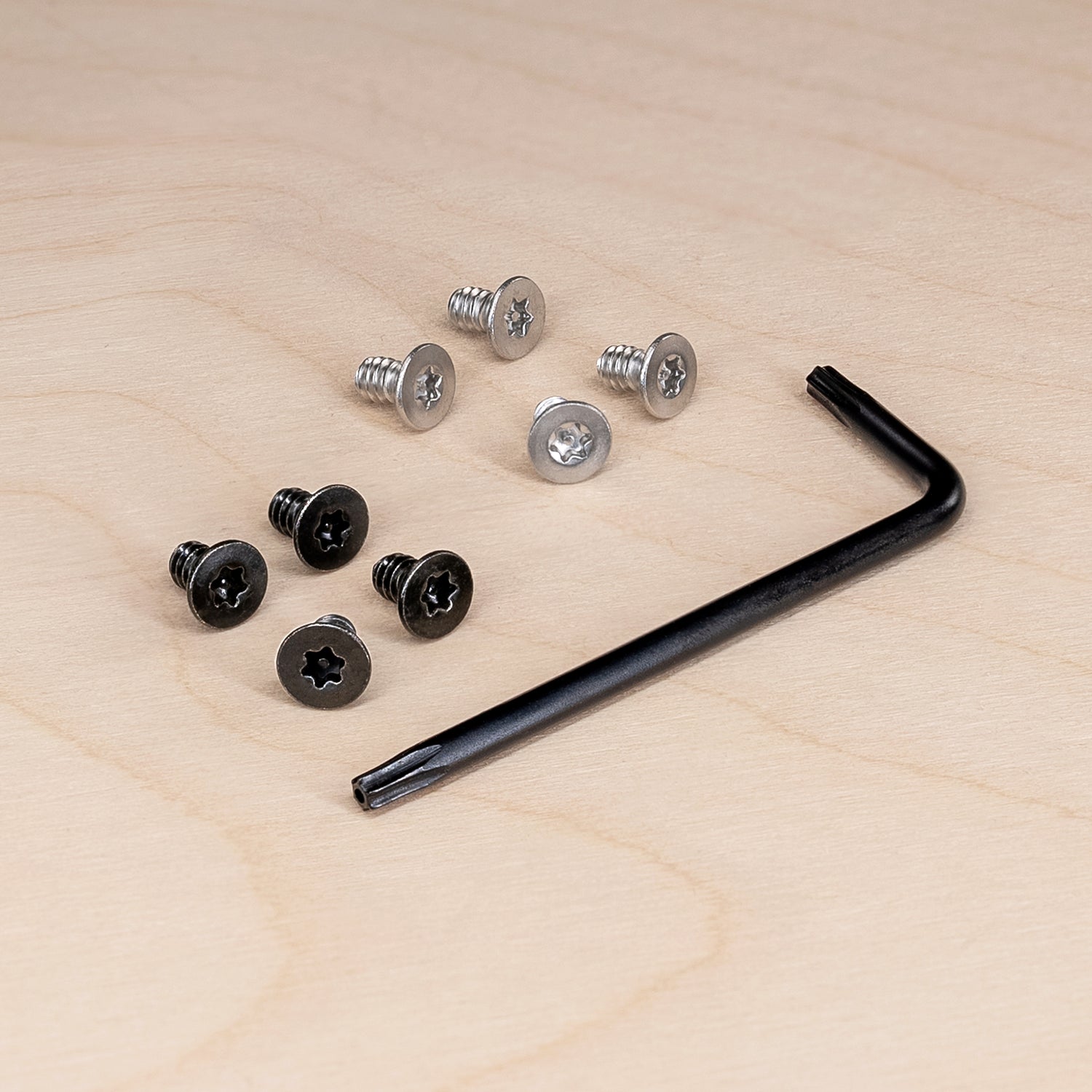 Replacement Screws T226, product photo showing assembly screws and security hex key